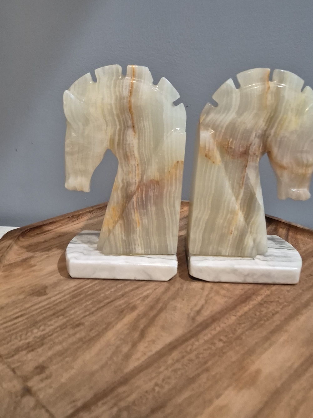 Carved Onyx Horse Head Bookends - Cream & Brown Striations - Picture 3 of 17